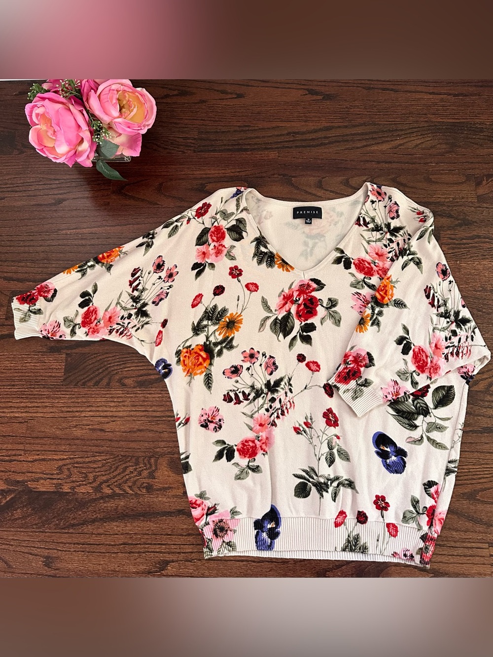 Premise V-neck dolman sleeve botanical print sweater, size M